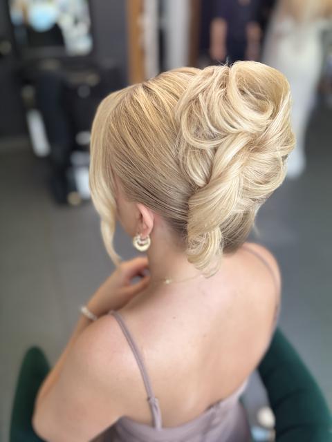 Haarschnitt und Styling – Salon EXACT Walldorf