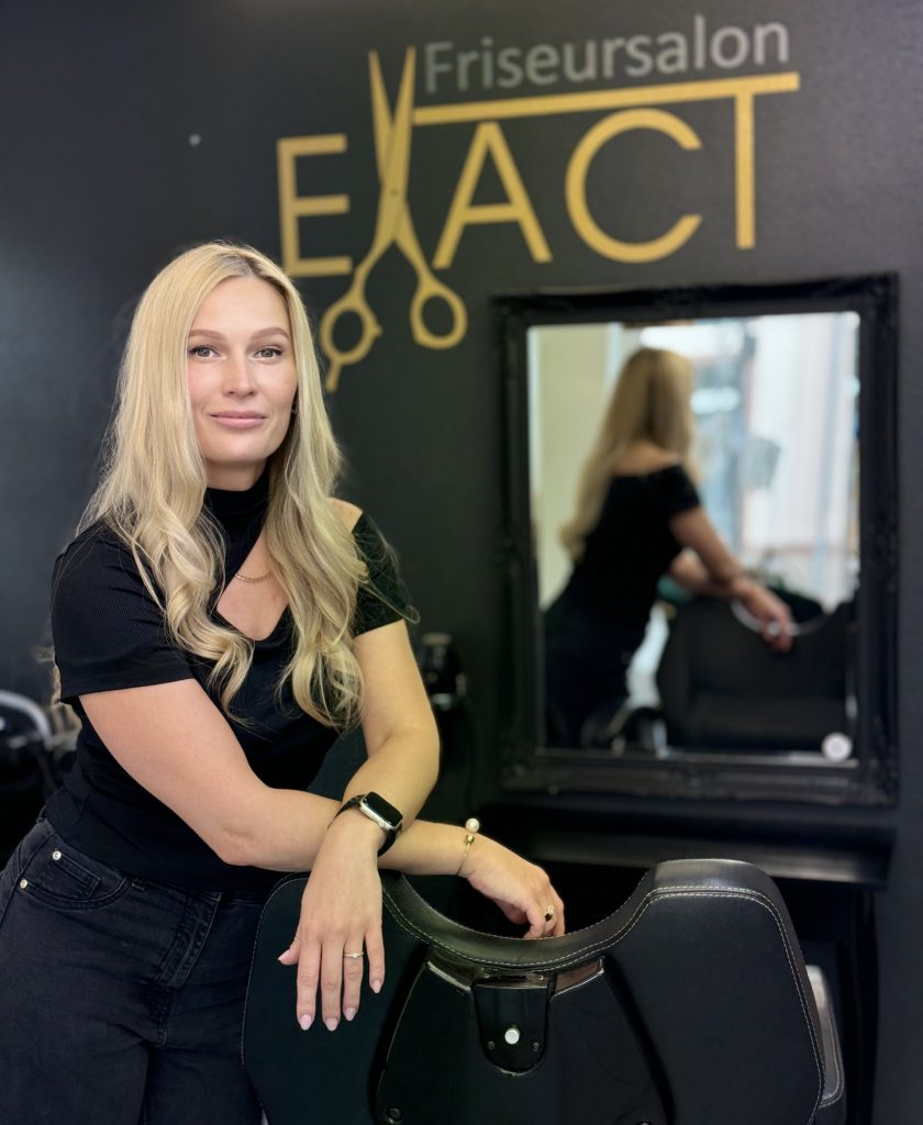 Salon EXACT Stylistin Alona
